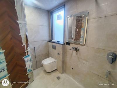 Bathroom Image of 2700 Sq.ft 4 BHK Builder Floor for rent in Pitampura New Delhi for Rs. 125000