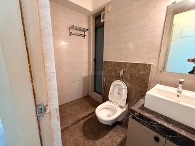 Bathroom Image of 1250 Sq.ft 3 BHK Apartment / Flat for sale in Malad West Mumbai for Rs. 36700000