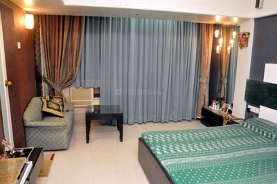 Bedroom Image of 4200 Sq.ft 5 BHK Independent House for sale in Juhu Abhishek Chs Ltd, Andheri West Mumbai for Rs. 160000000