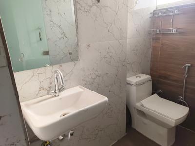 Image of 2200 Sq.ft 2 BHK Studio for rent in DLF Phase 3, Gurgaon for Rs. 43000