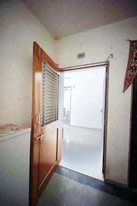 Hall Image of 1350 Sq.ft 3.5 BHK Apartment / Flat for sale in Naranpura Ahmedabad for Rs. 8000000