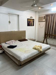 Bedroom Image of 750 Sq.ft 1 BHK Apartment / Flat for rent in Shiv Shaila Apartments, Worli Mumbai for Rs. 85000