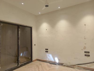 Bedroom Image of 2250 Sq.ft 3 BHK Builder Floor for sale in Greater Kailash II New Delhi for Rs. 69000000