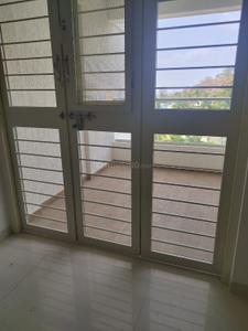 Balcony Image of 1000 Sq.ft 2 BHK Apartment / Flat for sale in Gokhalenagar Pune for Rs. 15000000