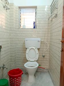 Common Bathroom Image of 776 Sq.ft 2 BHK Apartment / Flat for sale in Behala Kolkata for Rs. 4200000