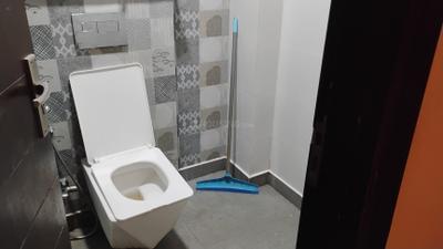 Image of 1150 Sq.ft 3 BHK Builder Floor for rent in Vasant Vihar, New Delhi for Rs. 45000