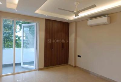 Bedroom Image of 2200 Sq.ft 3 BHK Builder Floor for rent in Greater Kailash New Delhi for Rs. 185000