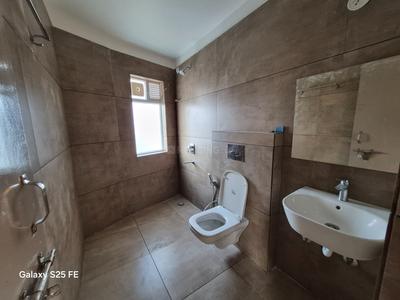 Bathroom Image of 1650 Sq.ft 3 BHK Apartment / Flat for rent in Argora Ranchi for Rs. 25000
