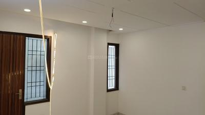 Bedroom Image of 1500 Sq.ft 3 BHK Builder Floor for sale in Pitampura New Delhi for Rs. 14500000