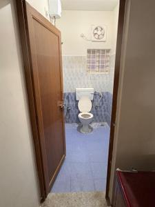 Bathroom Image of 1200 Sq.ft 2 BHK Independent House for rent in Subramanyapura Bengaluru for Rs. 23500