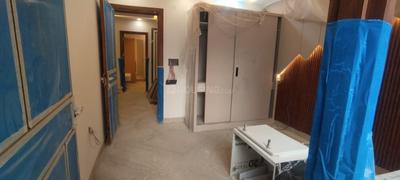 Bedroom Image of 680 Sq.ft 2 BHK Builder Floor for sale in Sector 4 Rohini New Delhi for Rs. 5800000