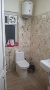 Image of 1400 Sq.ft 2.5 BHK Apartment / Flat for rent in Arun Vihar, Sector 37, Noida for Rs. 43000