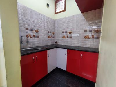 Kitchen Image of 850 Sq.ft 2 BHK Builder Floor for rent in Shivaji Nagar Bengaluru for Rs. 19000