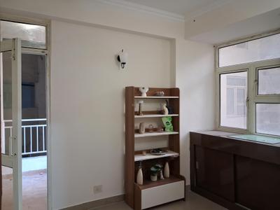 Bedroom Image of 1295 Sq.ft 3 BHK Apartment / Flat for rent in Supertech Ecociti, Sector 137 Noida for Rs. 38000