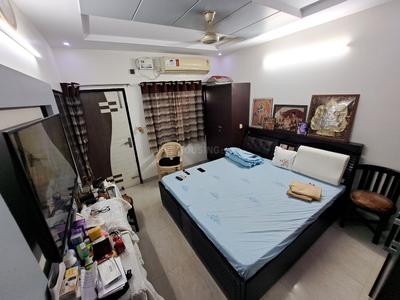 Bedroom Image of 1000 Sq.ft 2 BHK Apartment / Flat for sale in GH 14 DDA MIG, Paschim Vihar New Delhi for Rs. 12500000
