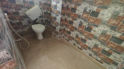 Bathroom Image of 438 Sq.ft 1 BHK Apartment / Flat for sale in Keshtopur Kolkata for Rs. 1450000