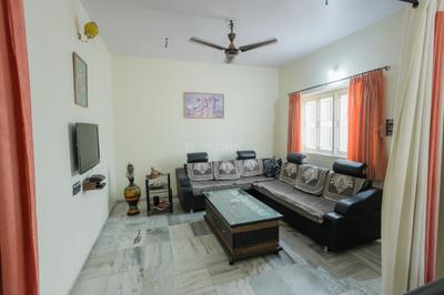 Hall Image of 1200 Sq.ft 3 BHK Duplex for sale in Old Padra Road Vadodara for Rs. 11000000