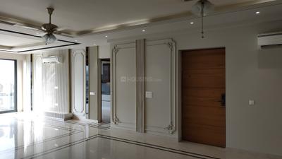 Living Room Image of 4300 Sq.ft 4.5 BHK Builder Floor for sale in Greenwood City Floors, Sector 45 Gurgaon for Rs. 65000000