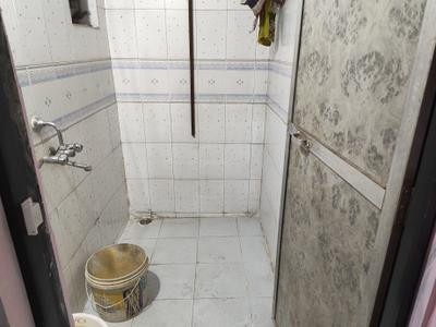 Bathroom Image of 650 Sq.ft 1 BHK Apartment / Flat for rent in Shubham Complex, Kamothe Navi Mumbai for Rs. 17500