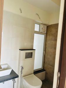 Image of 753 Sq.ft 2 BHK Apartment / Flat for rent in Omkar Signet, Malad East, Mumbai for Rs. 58000
