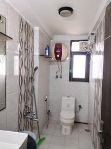 Common Bathroom Two Image of 2400 Sq.ft 4 BHK Apartment / Flat for sale in Sector 18 Dwarka New Delhi for Rs. 38500000