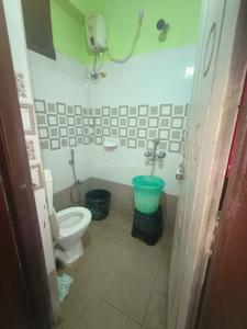 Bathroom Image of 900 Sq.ft 2 BHK Apartment / Flat for rent in New Rajarajeswari Peta Vijayawada for Rs. 9000