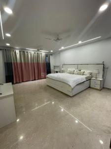 Bedroom Image of 5000 Sq.ft 4 BHK Builder Floor for rent in Omaxe Executive Floors, Sector 56 Gurgaon for Rs. 140000