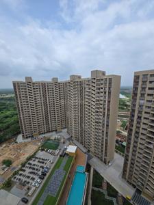 Image of 1200 Sq.ft 2 BHK Apartment / Flat for rent in Adani Aster Neo, Shantigram, Ahmedabad for Rs. 40000