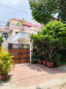 Building Image of 3300 Sq.ft 4 BHK Builder Floor for rent in DLF Phase 3 Gurgaon for Rs. 150000