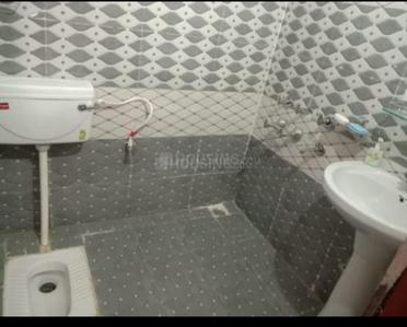 Bathroom Image of 2000 Sq.ft 3 BHK Builder Floor for rent in LDA Colony Lucknow for Rs. 16000