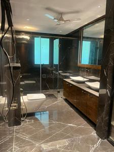 Bathroom Image of 9200 Sq.ft 9 BHK Independent House for sale in DLF Phase 1 Gurgaon for Rs. 600000000
