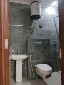 Bedroom One Image of 850 Sq.ft 2 BHK Builder Floor for sale in Saket RWA, Freedom Fighters Enclave New Delhi for Rs. 4500000