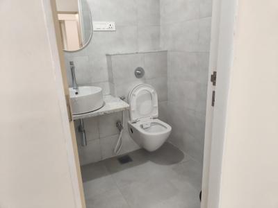 Bathroom Image of 750 Sq.ft 1 BHK Apartment / Flat for rent in Lower Parel Mumbai for Rs. 80000