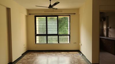 Living Room Image of 890 Sq.ft 2 BHK Apartment / Flat for rent in Hiranandani Caviana, Hiranandani Estate Thane for Rs. 43000