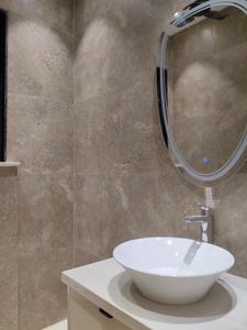 Common Bathroom Image of 990 Sq.ft 2 BHK Builder Floor for rent in Sector 28 Gurgaon for Rs. 56500