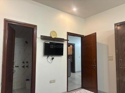 Bedroom Image of 2000 Sq.ft 2 BHK Builder Floor for rent in Sector 16 Faridabad for Rs. 26000