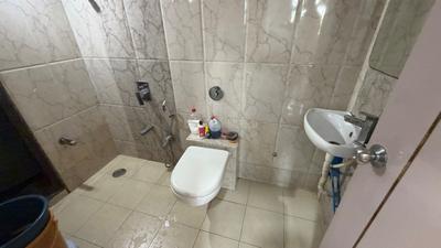 Bathroom Image of 598 Sq.ft 1 BHK Apartment / Flat for sale in Siddhi Highland Park, Thane West Thane for Rs. 10000000