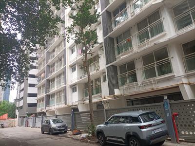 Image of 680 Sq.ft 2 BHK Apartment / Flat for sale in Prabhadevi, Mumbai for Rs. 23500000