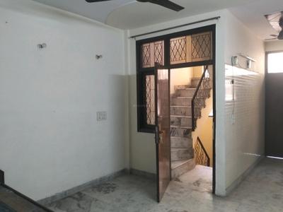 Living Room Image of 450 Sq.ft 1 BHK Builder Floor for rent in Shalimar Bagh New Delhi for Rs. 18000