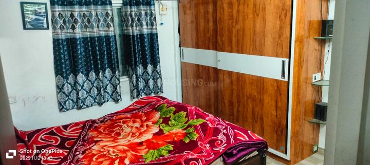 SB Eshanya Florenza Main Image 1