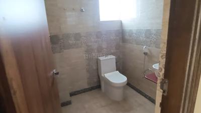 Image of 1600 Sq.ft 3 BHK Apartment / Flat for rent in Sunderpur, Varanasi for Rs. 28000