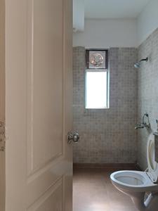 Common Bathroom Image of 925 Sq.ft 2 BHK Apartment / Flat for sale in Paras Tierea, Sector 137 Noida for Rs. 8000000