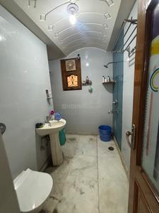 Bathroom Image of 1782 Sq.ft 3 BHK Builder Floor for sale in Shalimar Bagh New Delhi for Rs. 22500000