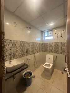 Bathroom Image of 2100 Sq.ft 3 BHK Apartment / Flat for rent in Bhojuveer Varanasi for Rs. 45000