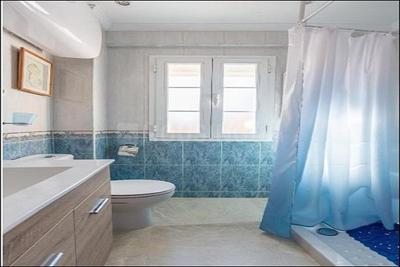 Image of 1290 Sq.ft 3 BHK Apartment / Flat for sale in Navalur, Chennai for Rs. 8327000