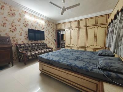 Bedroom Image of 3600 Sq.ft 4.5 BHK Penthouse for sale in Shyamal Ahmedabad for Rs. 28650000
