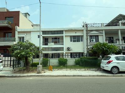Image of 5000 Sq.ft 4 BHK Independent House for sale in Sector 28, Chandigarh for Rs. 240000000