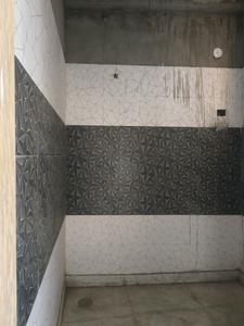 Common Bathroom Image of 900 Sq.ft 3 BHK Builder Floor for sale in DLF Ankur Vihar Ghaziabad for Rs. 3450003