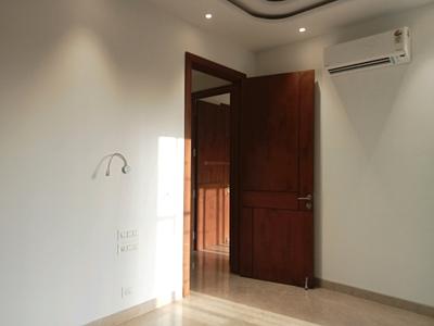 Bedroom Image of 1800 Sq.ft 3 BHK Builder Floor for sale in East Of Kailash New Delhi for Rs. 54000000