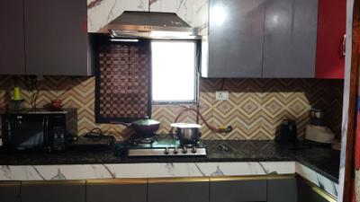 Kitchen Image of 1600 Sq.ft 4 BHK Apartment / Flat for sale in Vasant Kunj New Delhi for Rs. 18500000